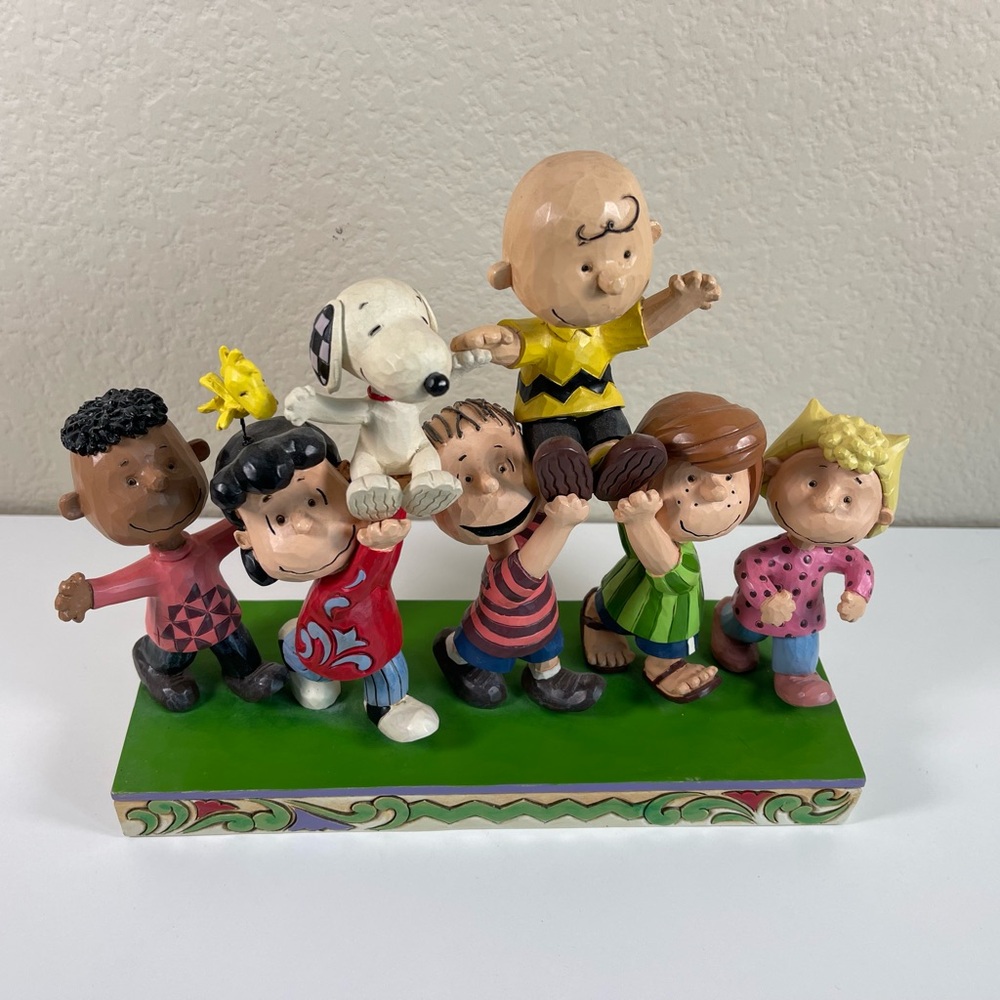 NWT Peanuts Character Figurine “A Grand Celebration” by Jim Shore - Picture 2 of 12